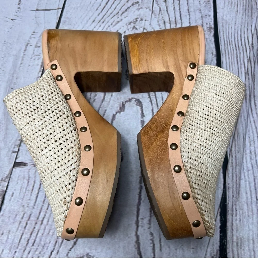 Nwt Free People Claudia Crochet Beige Raffia Leather Studded Clogs